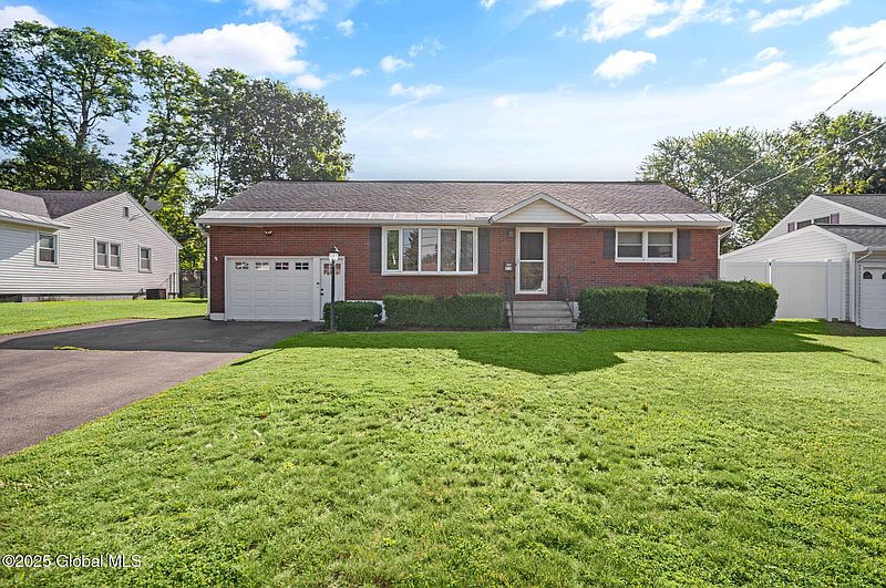 2nd image of 954 Obrien Avenue