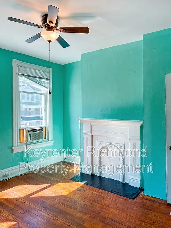 3 bed, 1.5 bath, 1560 sqft, $2,100 — Photo 3