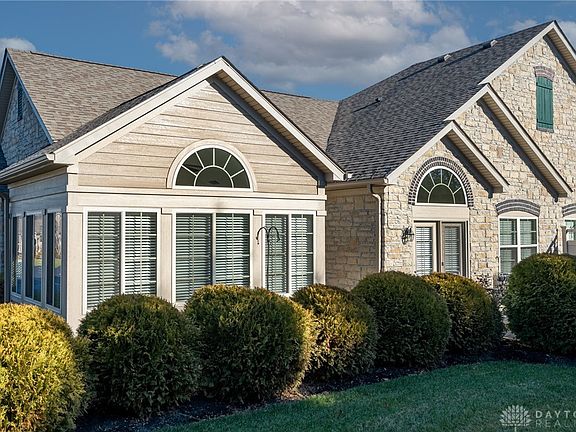 4th image of 2425 Locust Hill Blvd