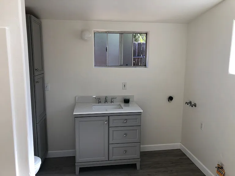 5455-5457 San Anselmo Rd — Photo 11