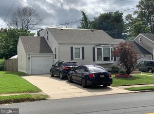 520 E Browning Rd, Bellmawr, NJ 08031