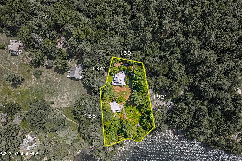 4th image of 2326 Lands End Road