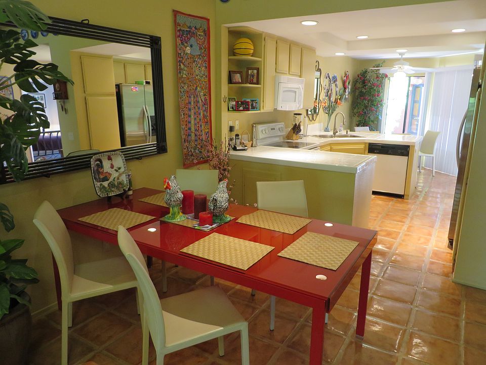 1st image of 77671 Los Arboles Dr