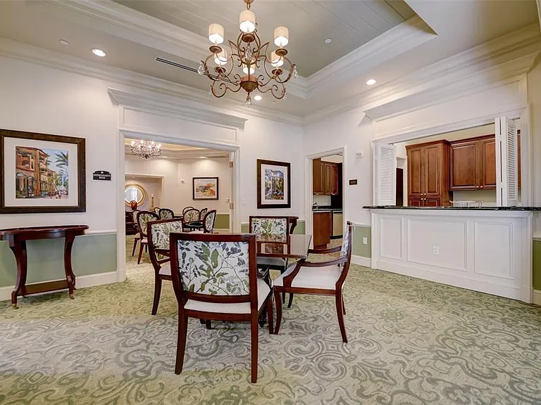 300 Beach Dr NE #305 — Photo 35