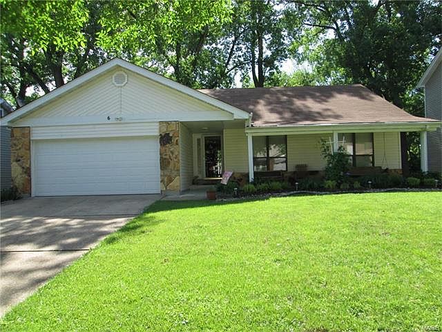 1st image of 6 Dawnridge Dr