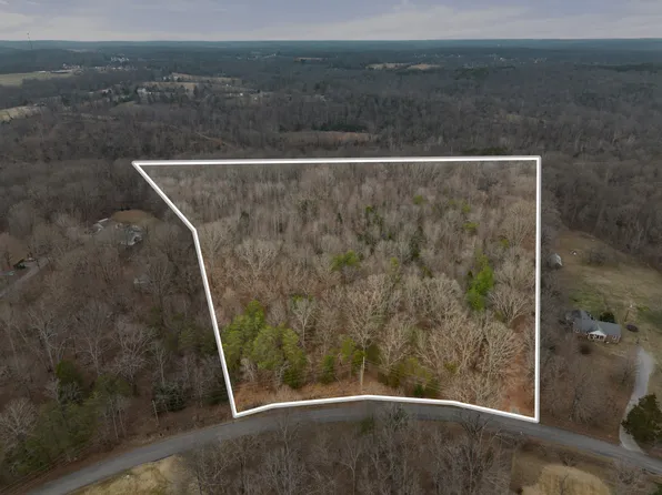 0 Deal Rd, Burns, TN 37029