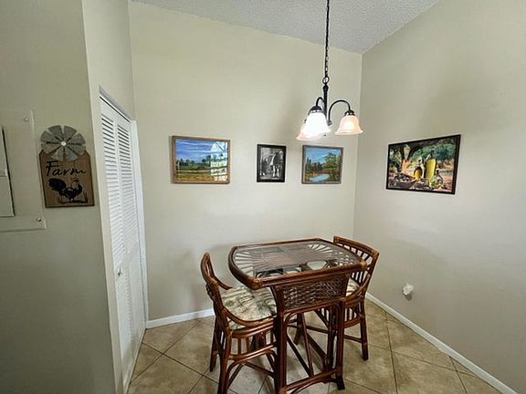 3rd image of 5258 Europa Dr APT F