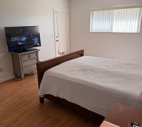 3rd image of 316 Orange Tree Dr APT C