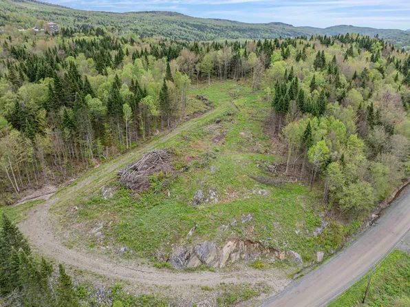 - Halls Stream Road, Pittsburg, NH 03592