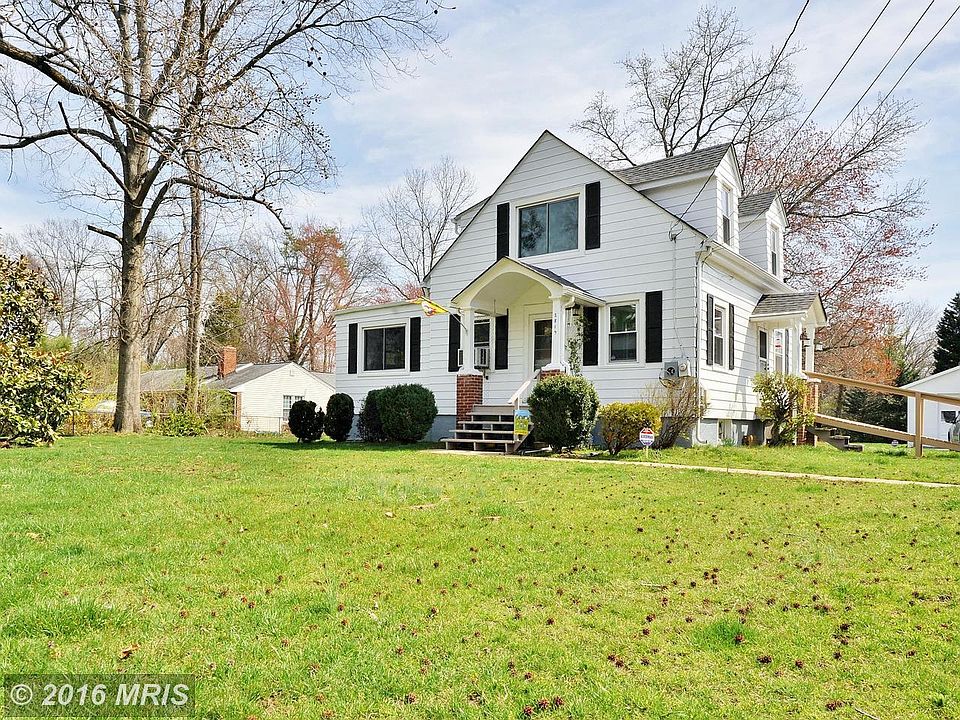 1st image of 8819 Badger Dr