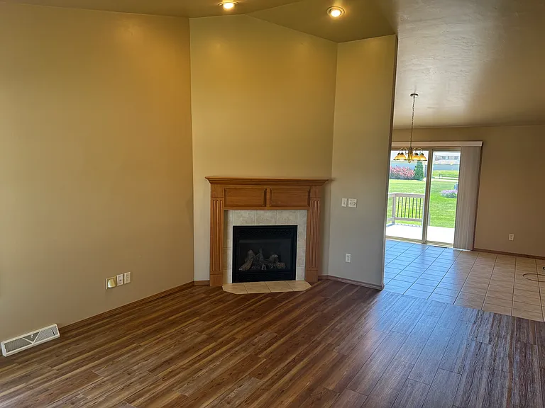 1749 Marissa Ct — Photo 14
