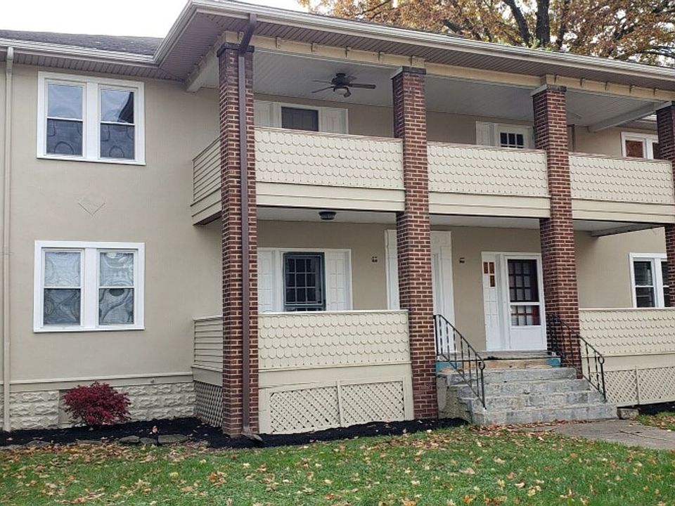 1st image of 135 E Broadway Ave