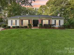 2700 Creekbed Ln, Charlotte, NC 28210