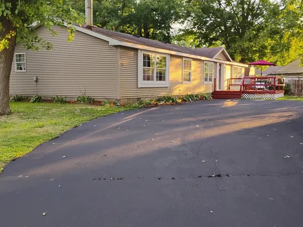 1398 Transue Ave, Burton, MI 48509