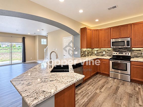 4th image of 9745 Dexter Ln