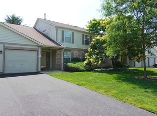 210 Crestview Dr UNIT B, Wauconda, IL 60084