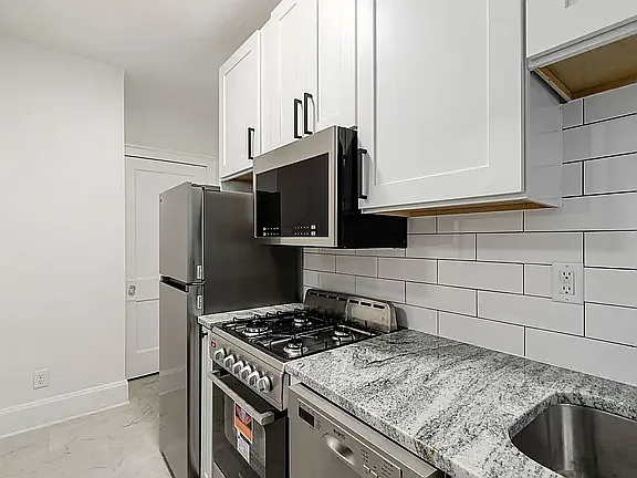 311 S 17th St #311 — Photo 18