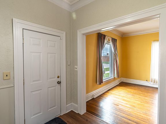 5th image of 158 Catherine Ave