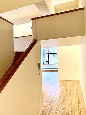 Rented by Compass | media 24