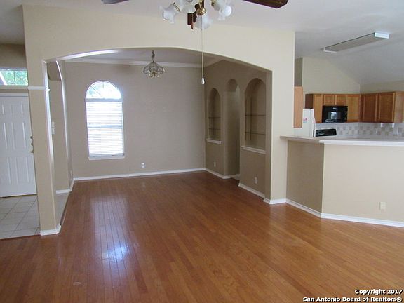 3rd image of 1133 Lauran Park Dr