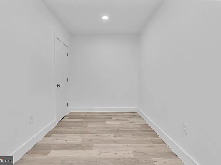 1353 Nicholson St NW #4 — Photo 8