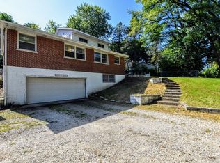 28653 W Kendall Ave, Spring Grove, IL 60081