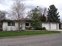 1st image of 306 N Mobley Dr