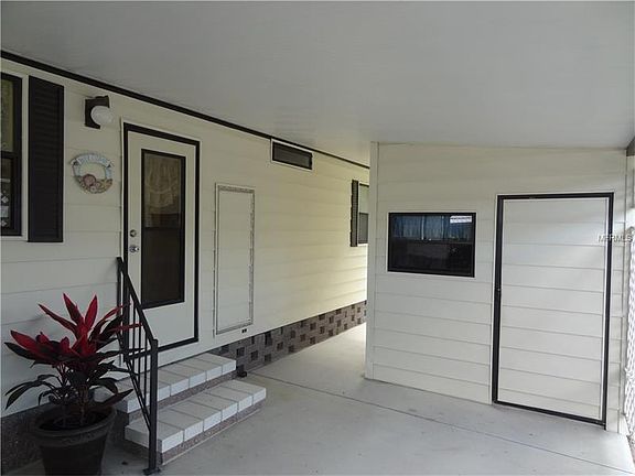 3rd image of 801 Manchester Ct