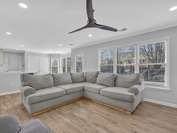 4th image of 1505 Kelsey Woods Ln