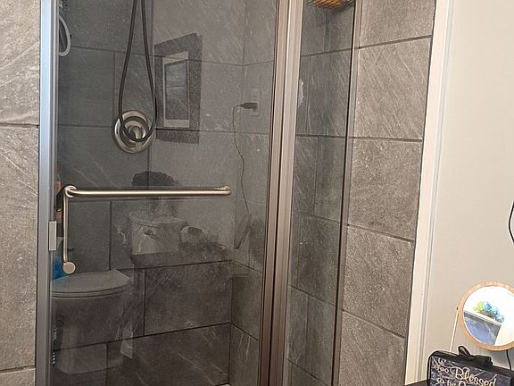 4th image of 4416 Vermont Ave