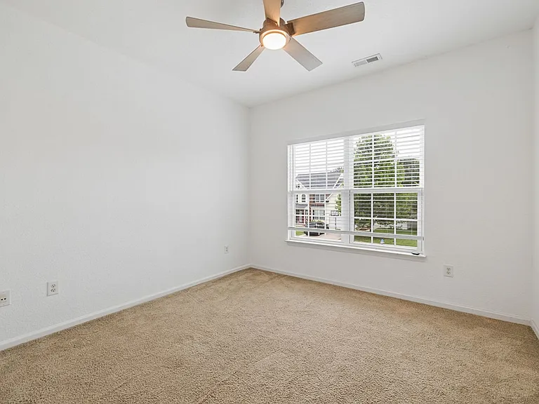 721 Tyler Way — Photo 38