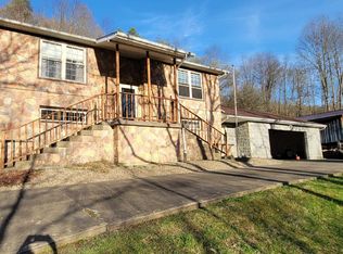 492 Robinson Run Rd, Rivesville, WV 26588