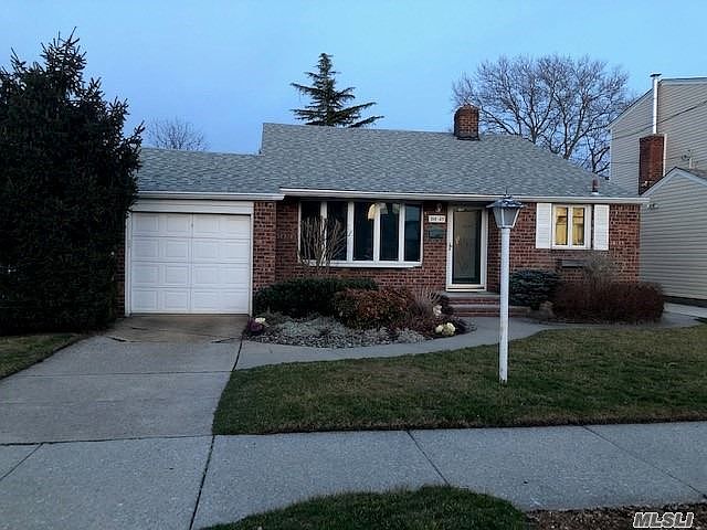 1st image of 159-25 82nd St