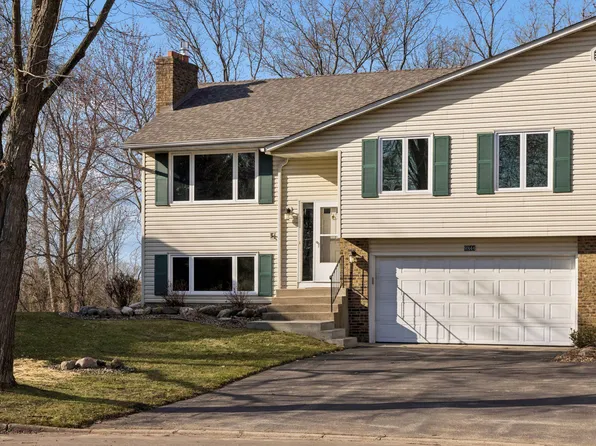 9844 Cavell Cir, Bloomington, MN 55438