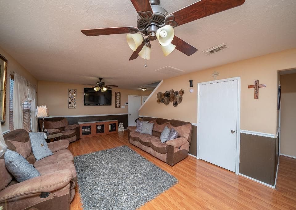1st image of 9003 Serena Ln