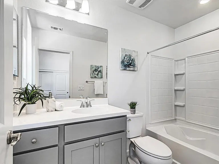 379 Lundy Pl — Photo 6