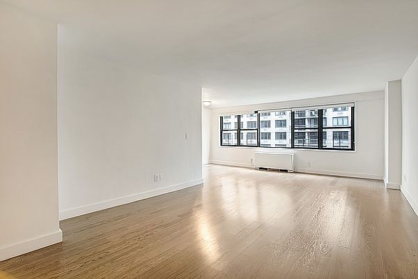 1st image of 120 E 34th St APT 12G