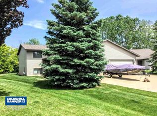 32 Duchess Ct, Appleton, WI 54914