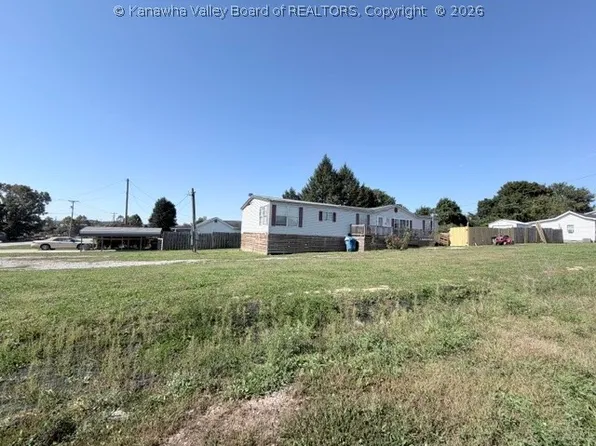 247 Virginia Ave, Culloden, WV 25510