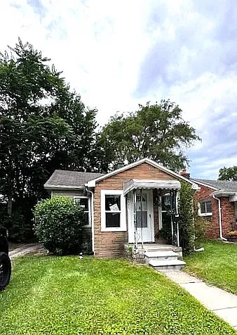 2 bed, 900 sqft, $1,370 — Photo 1