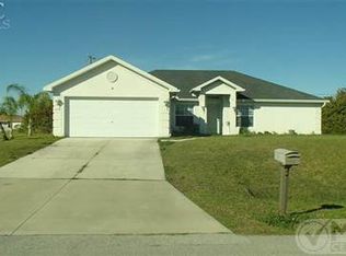 1206 NE 8th Pl, Cape Coral, FL 33909