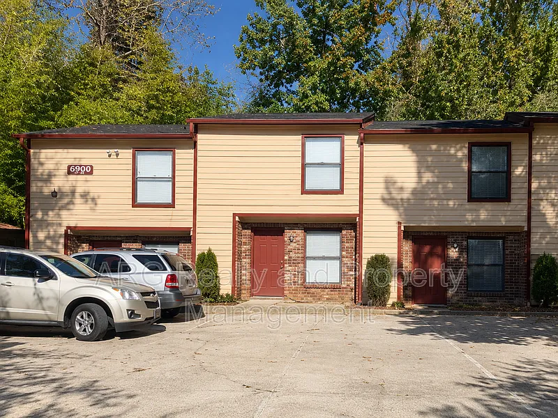 2 bed, 2.5 bath, $1,500 — Photo 1
