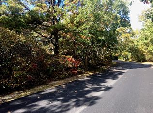 76 Schoolhouse Rd, Edgartown, MA 02539