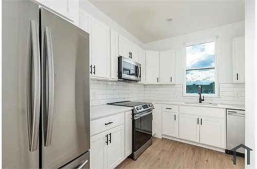 2552 Cecil B Moore Ave #4B Photo 1