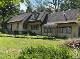 227 W Saddle River Rd, Saddle River, NJ 07458