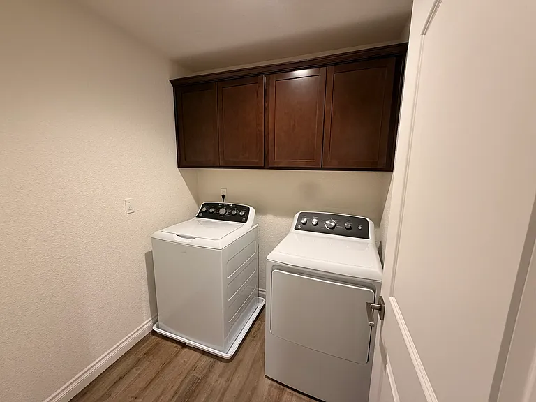 18659 Village Center Dr — Photo 19