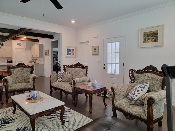 2418 Meadow Cove Rd, Auburn, AL 36832