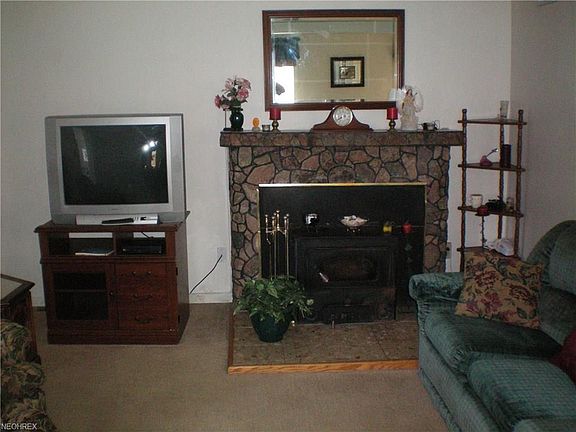 3rd image of 405 Ewa Yea St