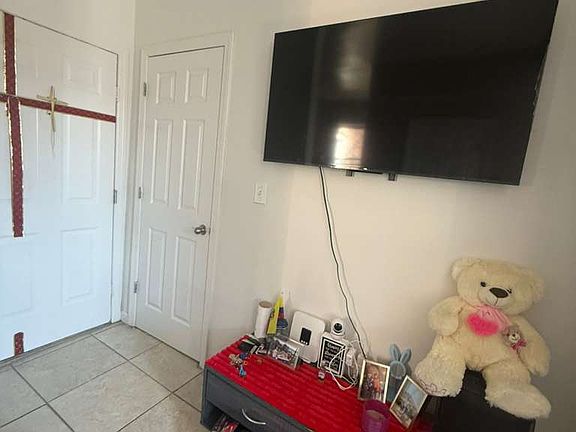 4th image of 435 53rd St APT D6