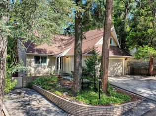 150 Marshall Rd, Lake Arrowhead, CA 92352